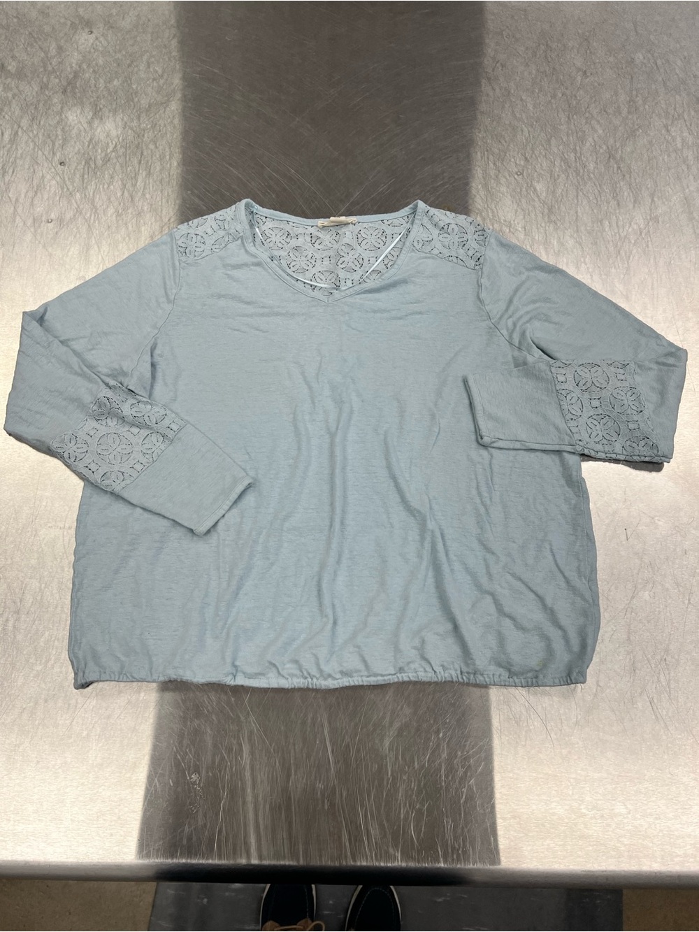 Ruff Hewn Pale Blue 55% Linen & Lace-Shoulder V-Neck Blouse Women’s 1X